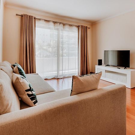 Monumental Lidoview Apartment ฟุงชาล ภายนอก รูปภาพ